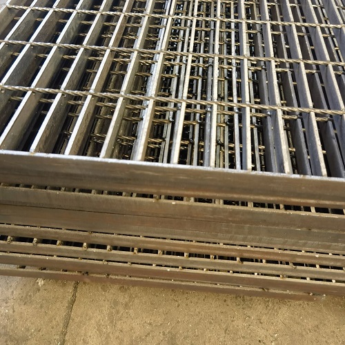 鋼格柵鋼格板的優(yōu)勢(shì)與用途應(yīng)用場景