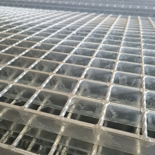 石油化工廠鋼格柵鋼格板的關鍵性能