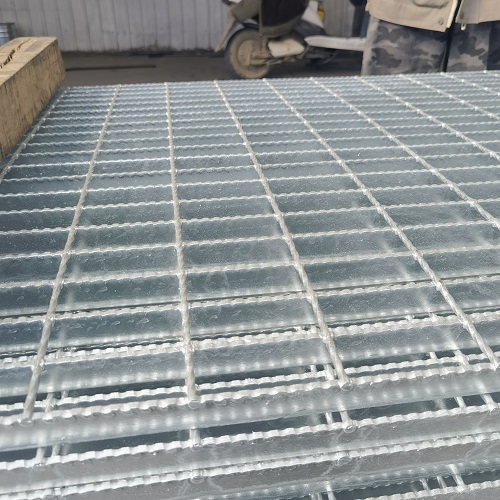 工業平臺鋼格柵解決方案：高承重與穩定性的完美結合