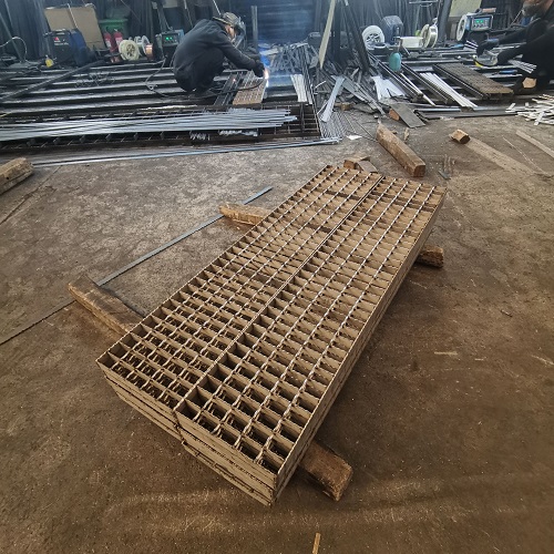 鋼結構平臺鋼格柵：輕量化與高強度的搭配方案