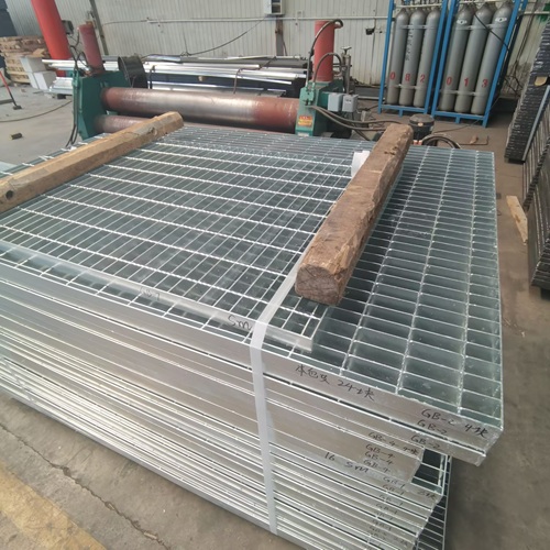 鋼結構平臺鋼格柵：輕量化高強度搭配方案