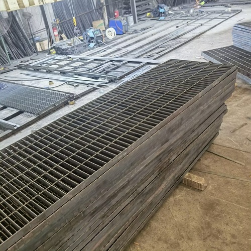 不止工程用！鋼格板在數據中心地板的驚艷應用